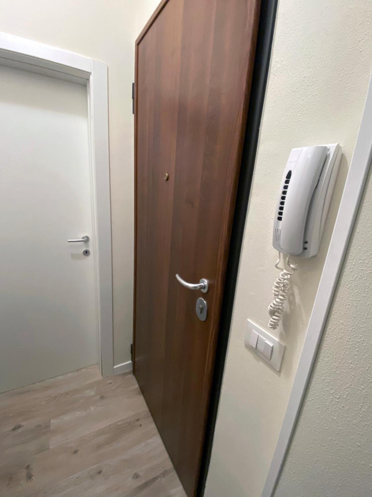 Appartamento Anna - Comfort E Stile In Centro Storico Imola Exterior foto